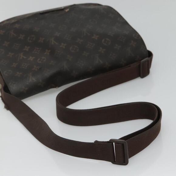 LOUIS VUITTON Monogram Messenger MM Beaubourg Shoulder Bag M97038 - Picture 7 of 13